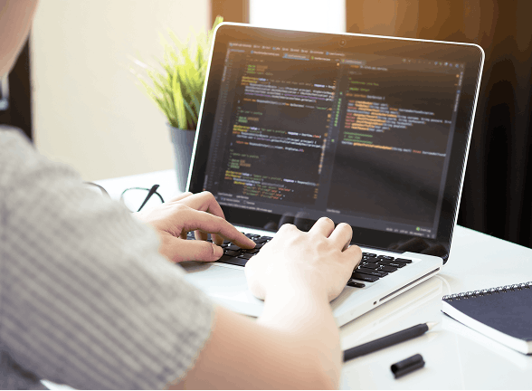 IT事務やプログラマーを目指せるコース
